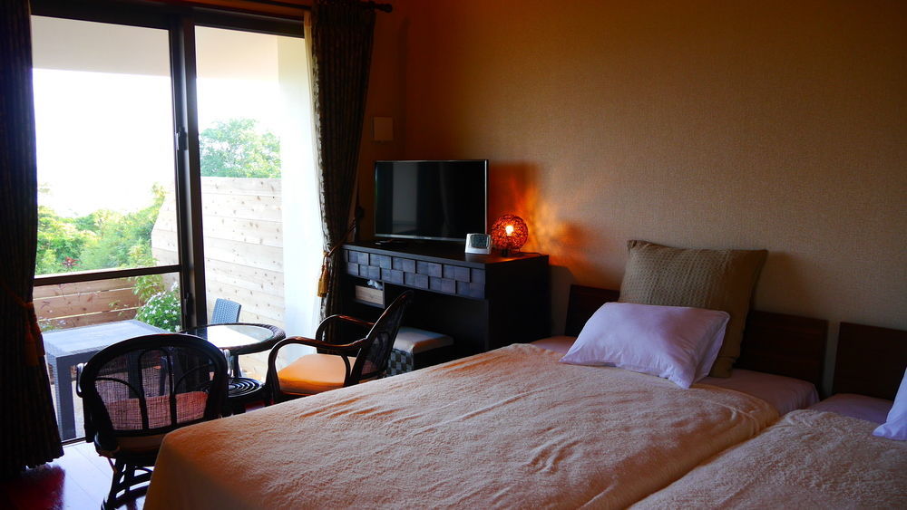 Hotel Ocean Hills Kouri Nakijin Exterior foto