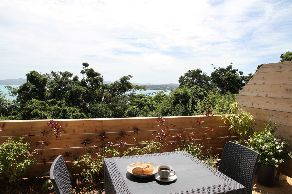 Hotel Ocean Hills Kouri Nakijin Exterior foto